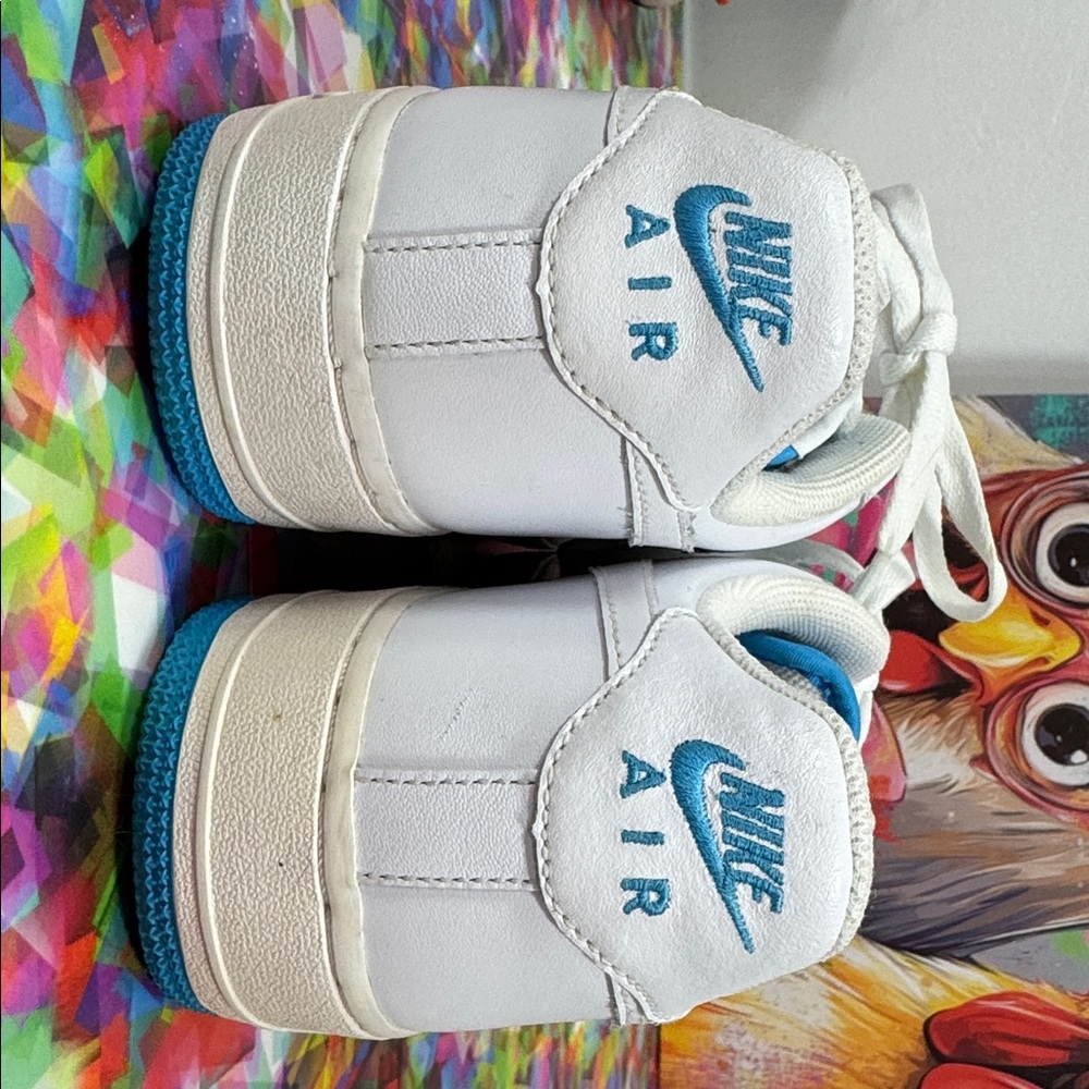 Nike Air Force 1 : Stylish Blue and White Athletic Shoes - Picture 9 of 9